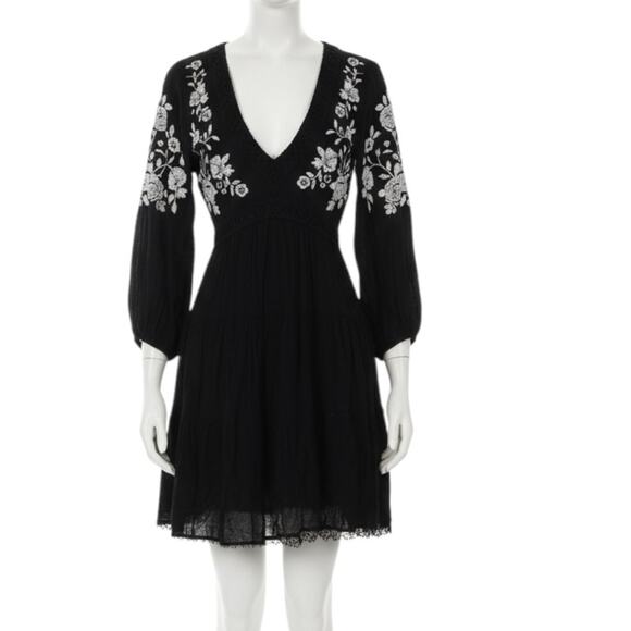 Jun & Ivy Black Boho Chic Embroidered Gauze Dress Womens Sz S Peasant V-Neck - Picture 4 of 12